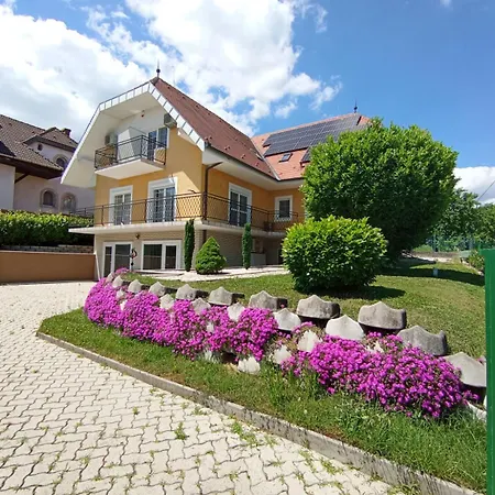 Napsugar Vendeghaz * Balatonfüred